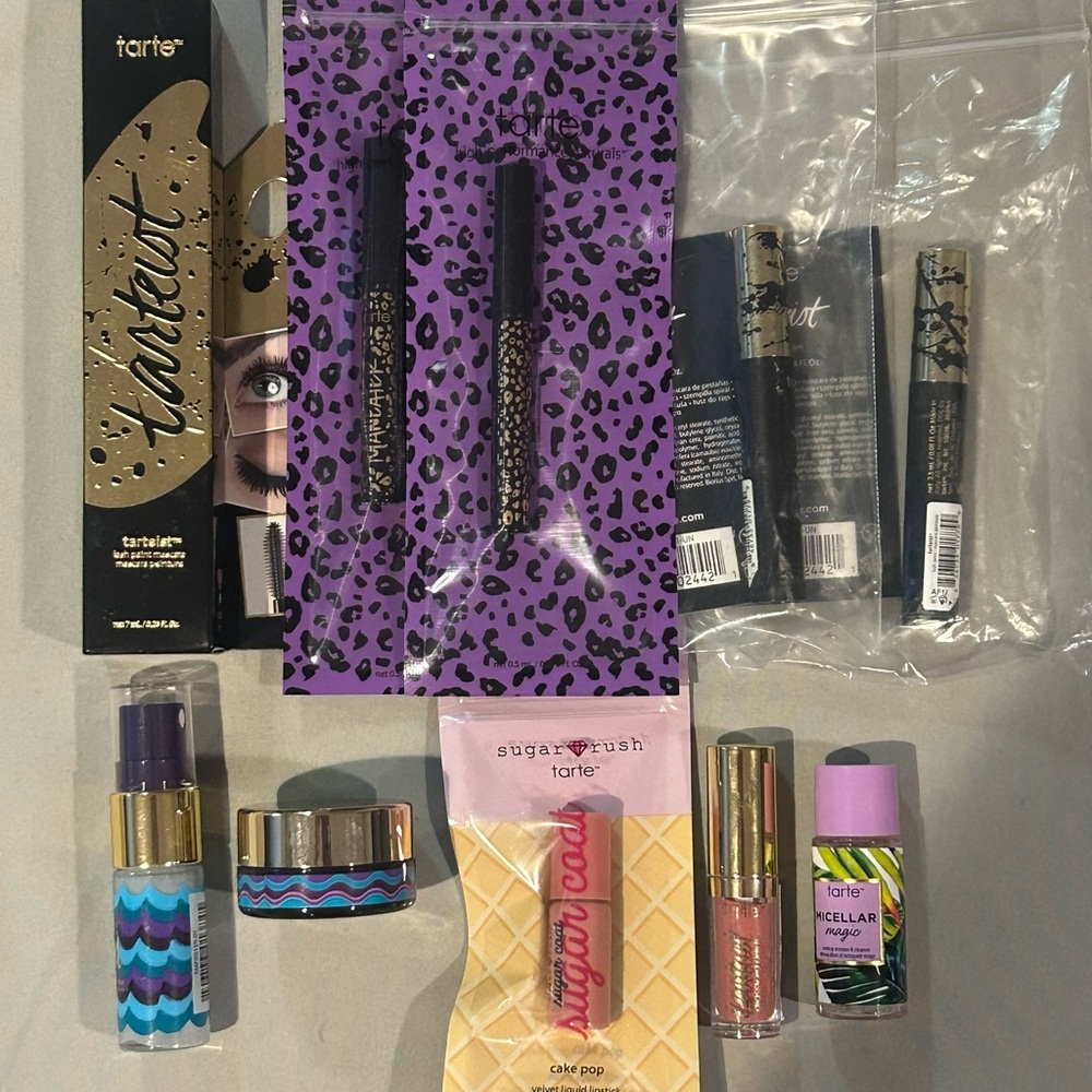 Tarte bundle of full size Tarteist lash paint mascara, 9 minis, 7 sample cards